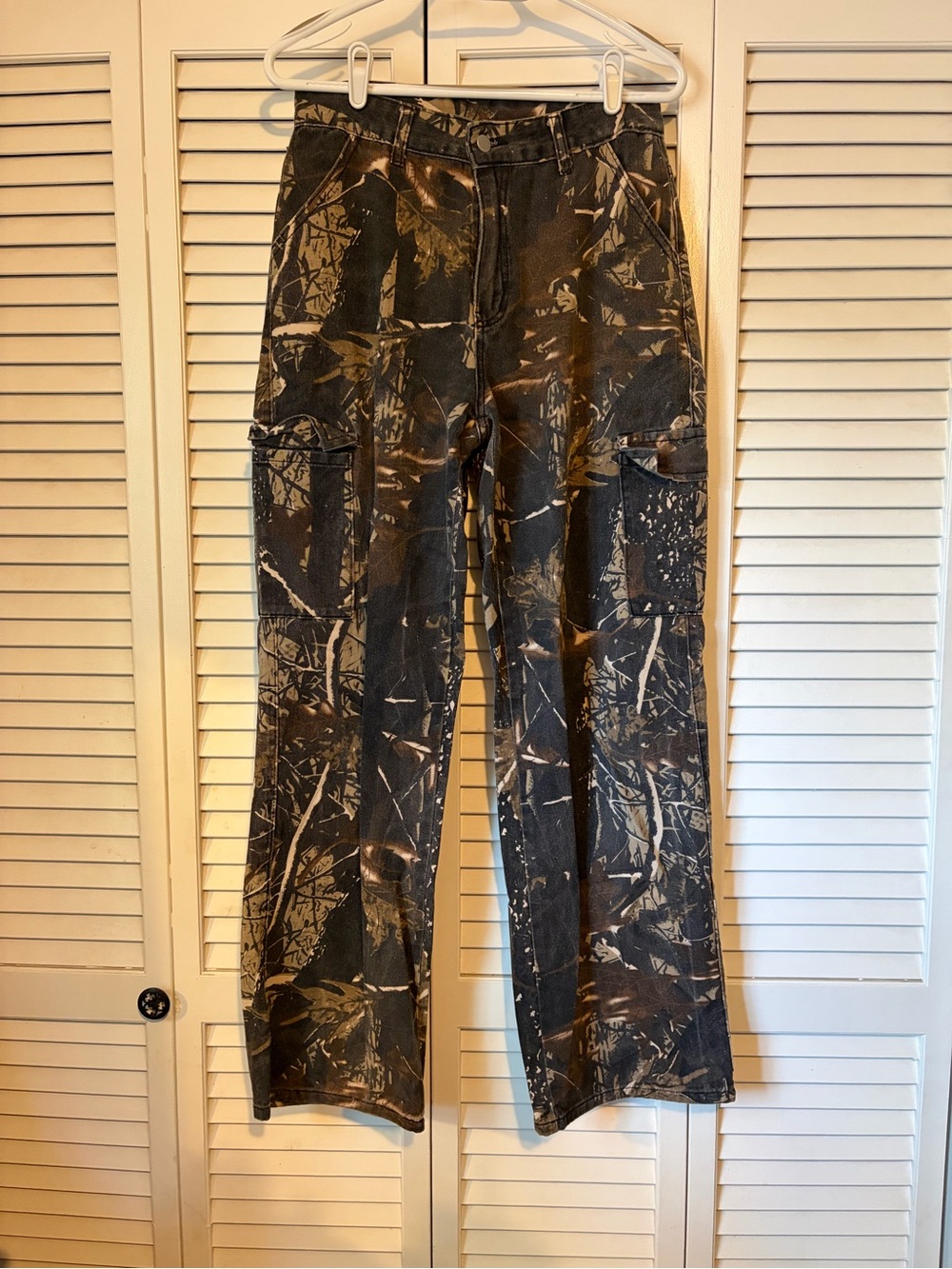 SHEIN Wide-Leg Cargo Pants in Black & Brown Camo Print L Tall
